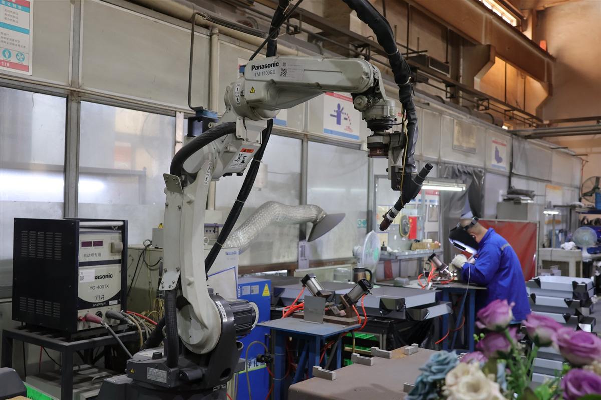 Riveting and welding